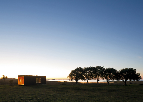 Minimod modular mobile home by MAPA Architects