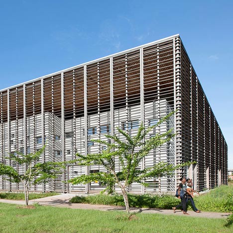University library by RH+ Architecture encased within a timber lattice