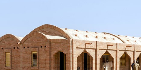 Vaulted brick primary school built on a Mali plain by Levs Architecten