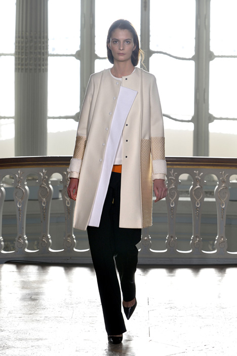 3D-printed fabrics by Richard Beckett woven into Pringle of Scotland's ready to wear garments