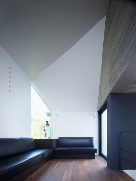 Shirokane House by MDS