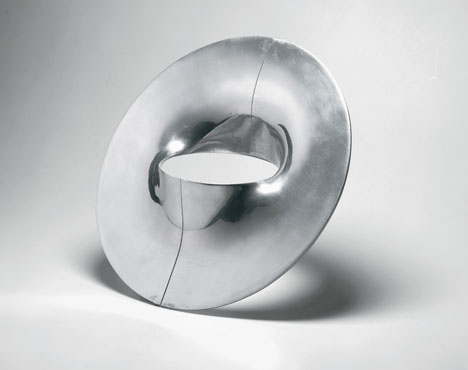 Gijs+Emmy exhibition of futuristic jewellery to open at the Stedelijk Museum