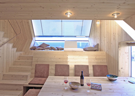 Ufogel Holiday House
