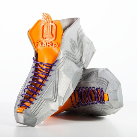 3D-printed shoes by Recreus scrunch up to fit into pockets