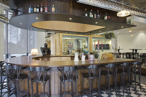Airbnb office in Dublin resembles an Irish pub