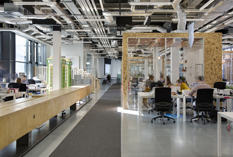 Airbnb office in Dublin resembles an Irish pub