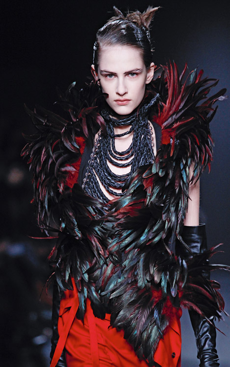 Feathers and plumage in fashion celebrated at Antwerp exhibition