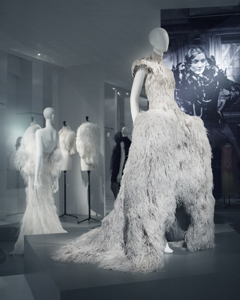 Feathers and plumage in fashion celebrated at Antwerp exhibition