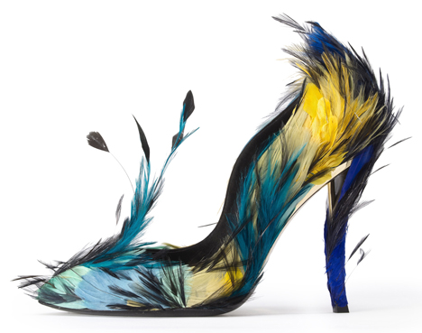 Feathers and plumage in fashion celebrated at Antwerp exhibition