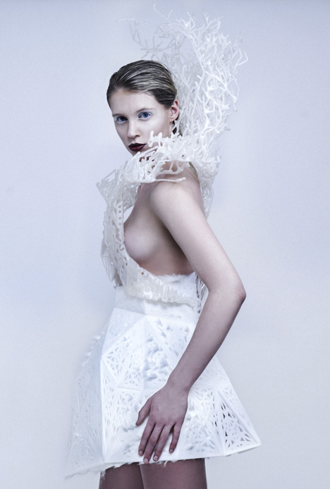 Francis Bitonti and New Skins Workshop students 3D-print flexible dress on a MakerBot
