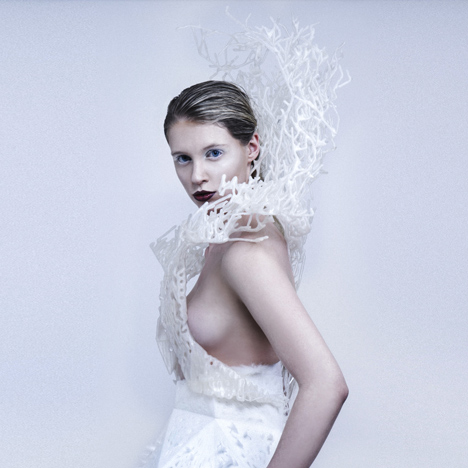 Francis Bitonti and New Skins Workshop students 3D-print flexible dress on a MakerBot