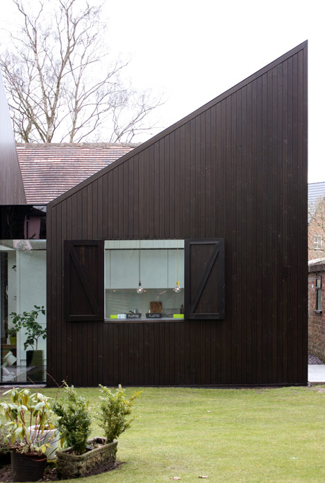 Blee Halligan's Triptych house extension catches sunlight from three directions
