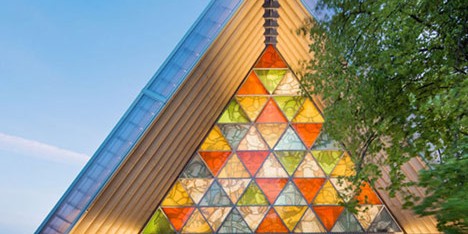 Cardboard-Cathedral-by-Shigeru-Ban_dezeen