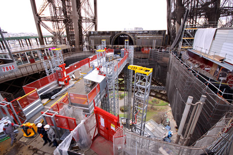 New first floor for the Eiffel Tower by Moatti-Rivière Architects nears completion
