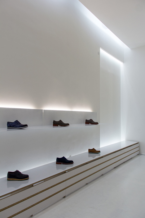 La Scarpa shoe shop by Elia Nedkov