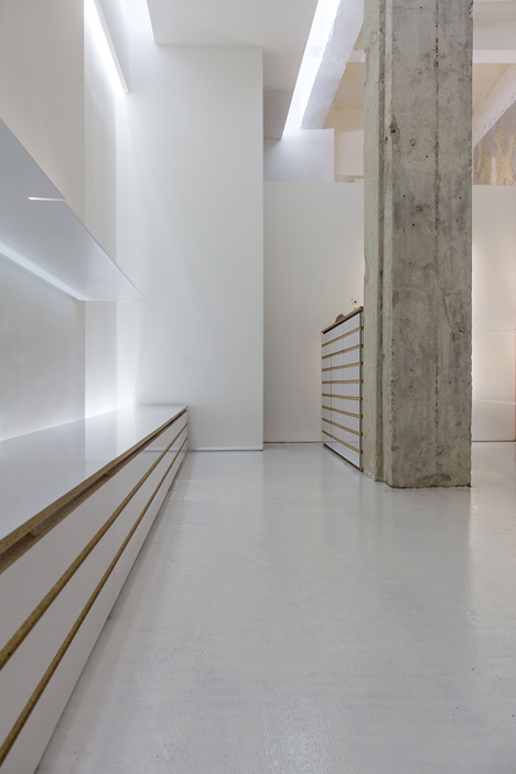 La Scarpa shoe shop by Elia Nedkov