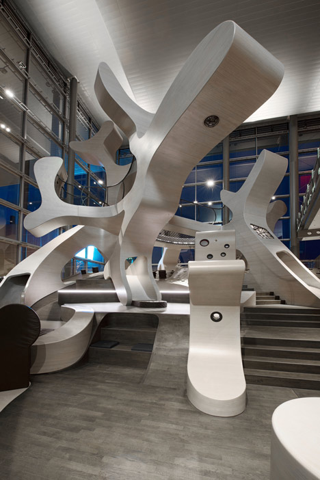 MobiVersum installation by J. Mayer H. creates huge shapes for children to clamber over at Autostadt