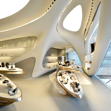 Stuart Weitzman boutique IFC Hong Kong by Zaha Hadid