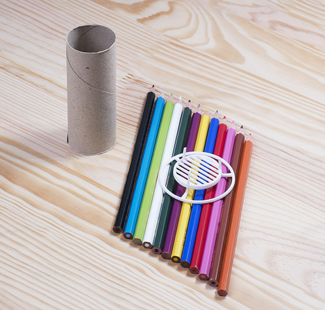 Toilet paper tube converted into 3D-printed pen holder by Aleksandar Dimitrov