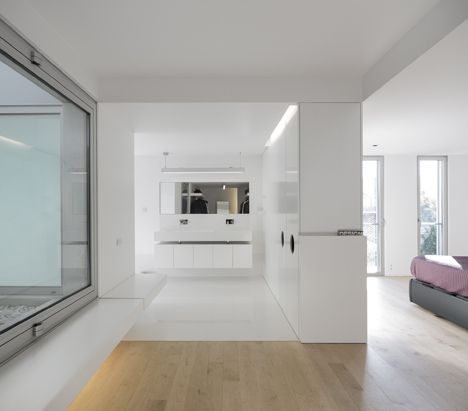 Parede 11 house by Humberto Conde has hinged protective panels