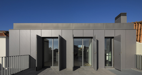 Unifamiliar-House-in-Parede-20