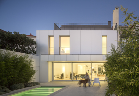 Unifamiliar-House-in-Parede-23