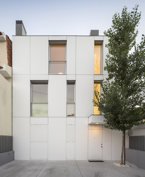 Unifamiliar-House-in-Parede-25