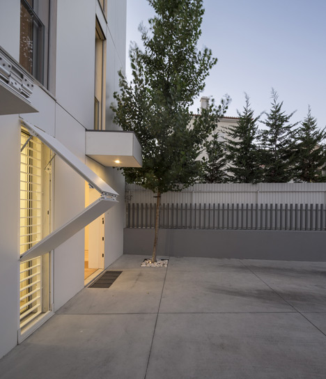 Unifamiliar-House-in-Parede-26