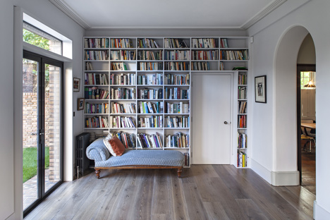 Chris Dyson's curved brick extension completes a Georgian terrace in London