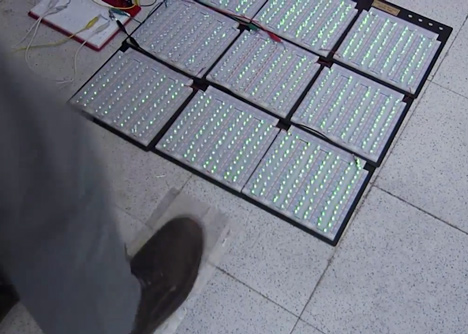 dezeen_Future smartphones could be charged by stroking_6