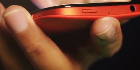 dezeen_Future smartphones could be charged by stroking_sq1