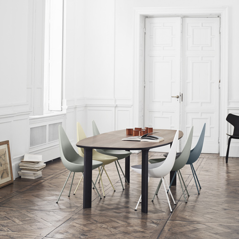 Jaime Hayon designs Analog table for use in home, office or restaurant