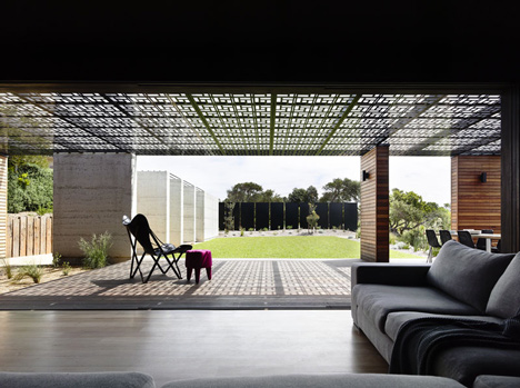 Blairgowrie House by Wolveridge Architects creates a timber-clad seaside home