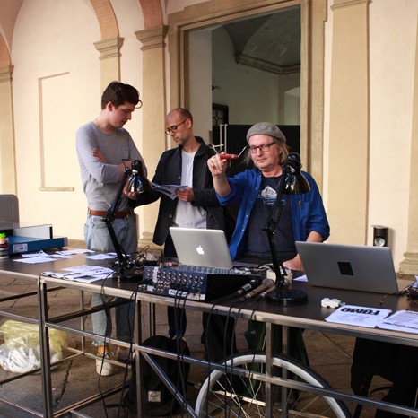 Download issues four to eight of experimental Milan newspaper FOMO