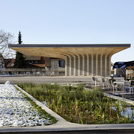 Wooden pavilion by Ramser Schmid Architekten built beside Swiss library
