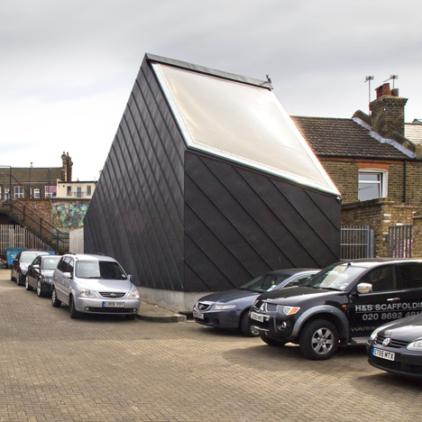 Comet Street Studio for an artist in Deptford by dRMM