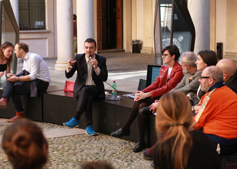 Fear of Missing Out publishing algorithm in Milan
