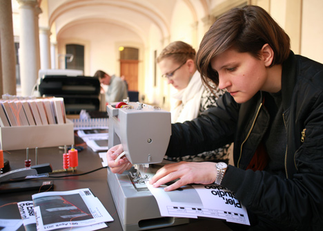 Fear of Missing Out publishing algorithm in Milan