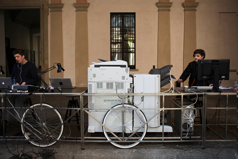 Fear of Missing Out publishing algorithm_dezeen_5