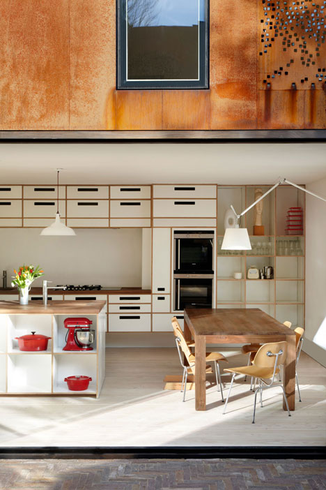 Kew House by Piercy & Company