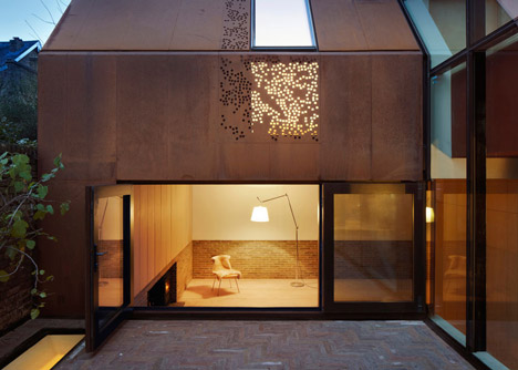 Kew House by Piercy & Company