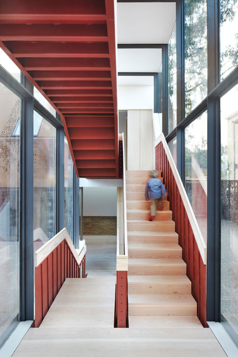 Kew House by Piercy & Company