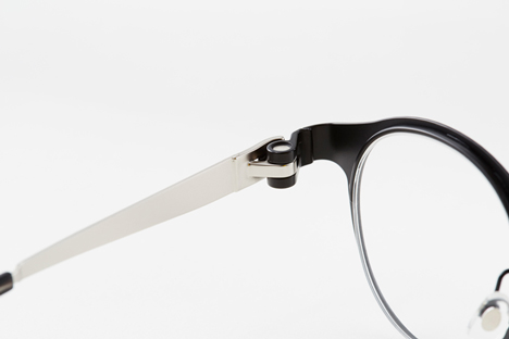 Magne-hinge glasses by Nendo