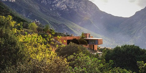 Narigua House by David Pedroza Castaneda