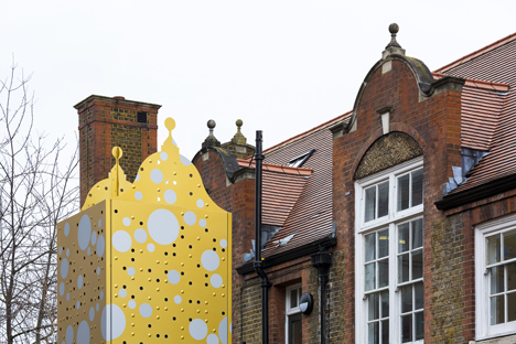 Oily Cart Theatre by Hawkins/Brown