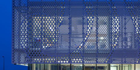 PAD creates facade for boat company headquarters using HI-MACS