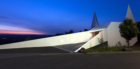 Church by Schneider+Schumacher based on motorway signage looks like Batman