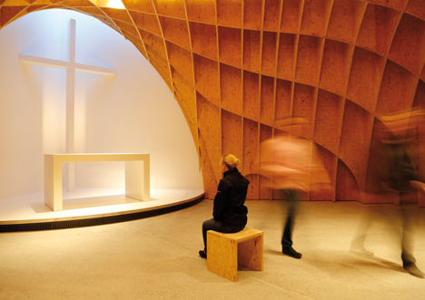 Church by Schneider+Schumacher based on motorway signage looks like Batman