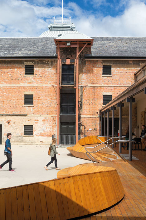 Tasmanian Museum and Art Gallery by Francis-Jones Morehen Thorp