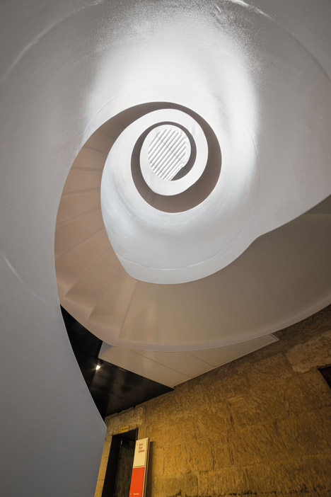 Tasmanian Museum and Art Gallery by Francis-Jones Morehen Thorp